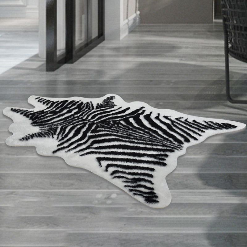 Nordic Zebra Print Rug Black and White Synthetics Carpet Anti-Slip Pet Friendly Machine Washable Rug for Home Decor