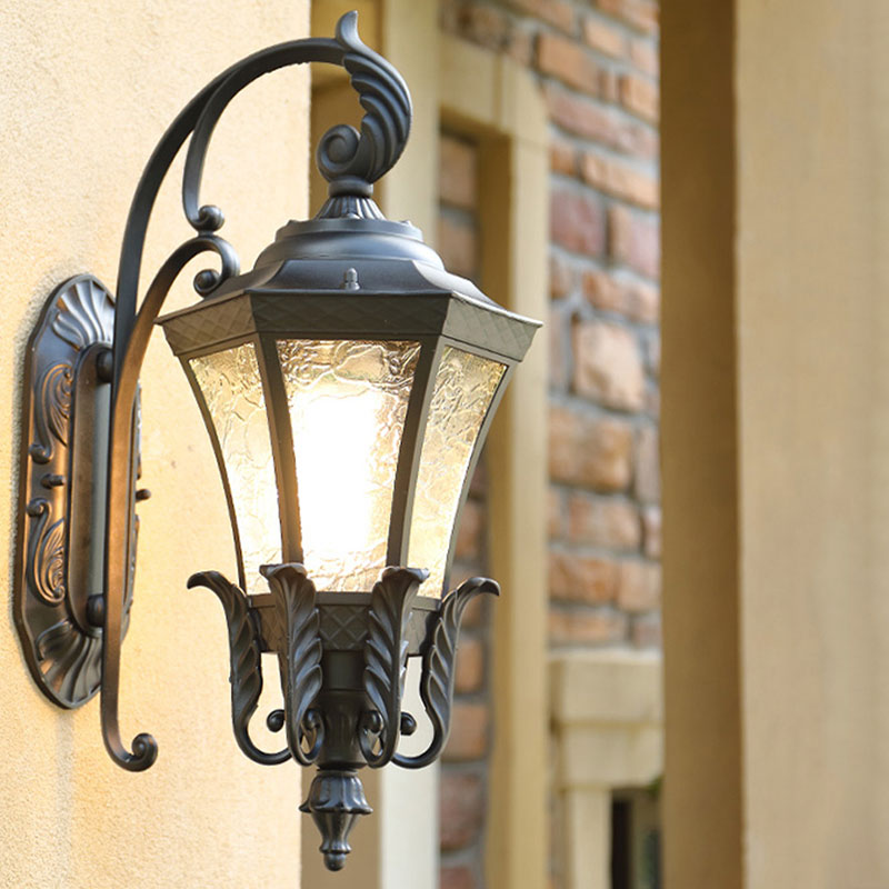 Lampada da parete per esterni a 1 luce esagonale in alluminio con montaggio a parete, retro, con paralume in vetro strutturato