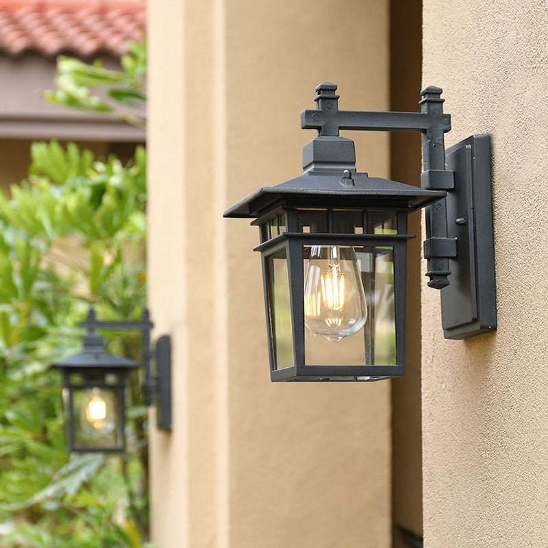 Single-Bulb Wall Lighting Vintage House Aluminium Wall Sconce Lamp with Clear Glass Shade in Textured Black