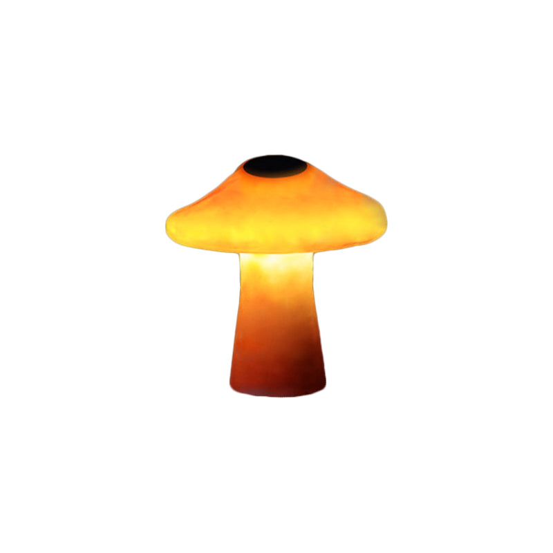 Resin Mushroom Shaped LED Lawn Lighting Artistic Yellow Stake Light for Courtyard