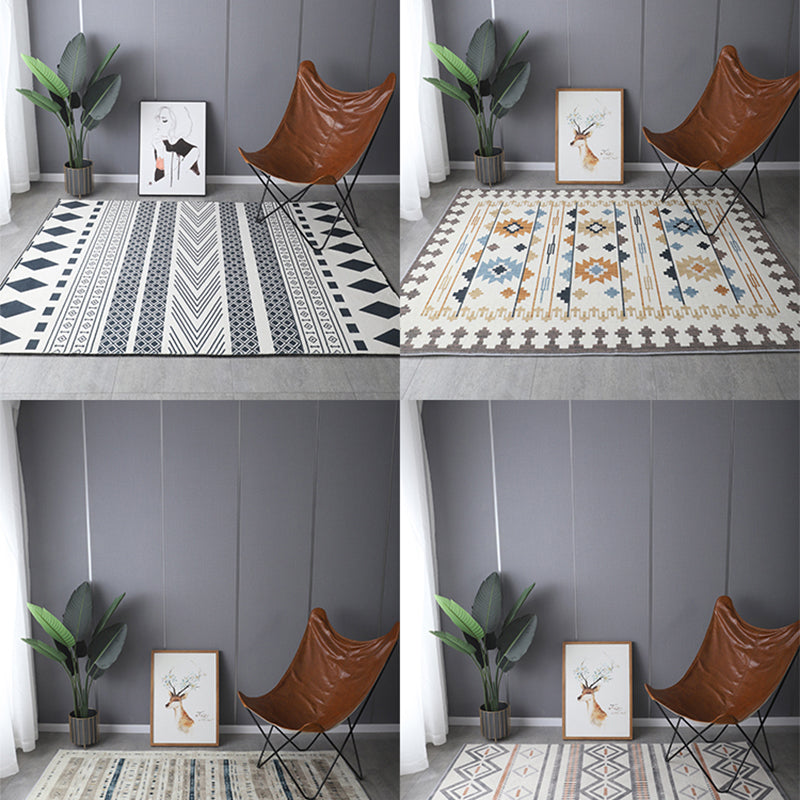 Bohemia Patterned Rug Multicolor Polypropylene Rug Non-Slip Backing Pet Friendly Washable Carpet for Sitting Room