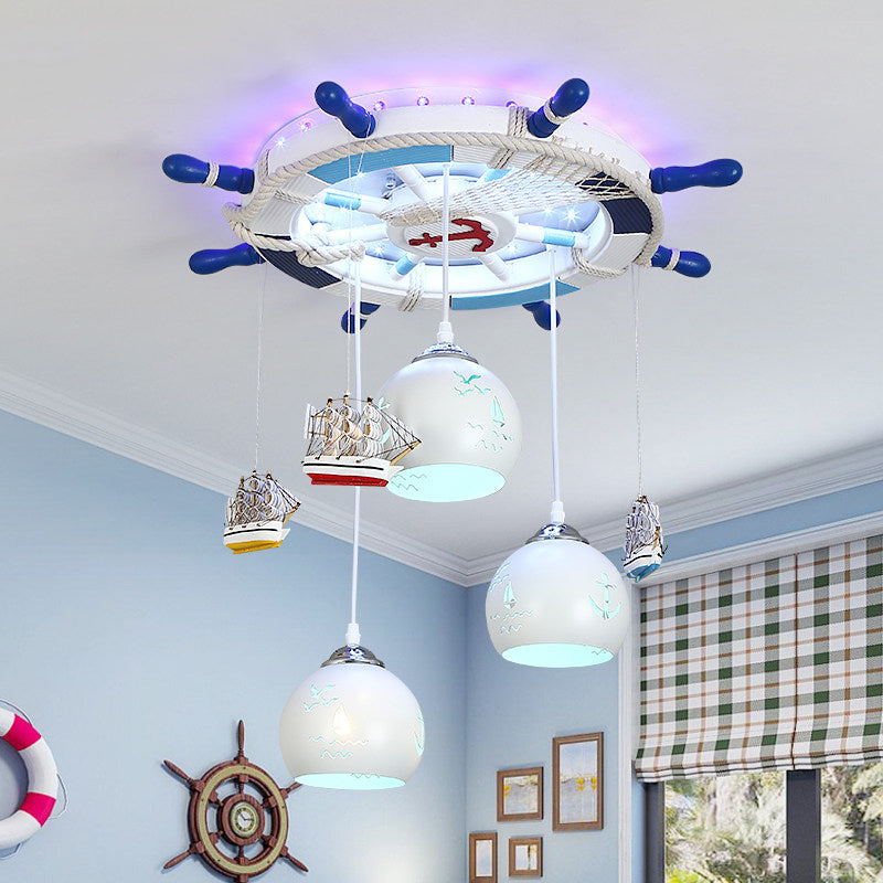 Luminaire encastré à LED à gouvernail métallique Luminaire encastré à LED blanc contemporain avec abat-jour en forme de dôme en verre sculpté