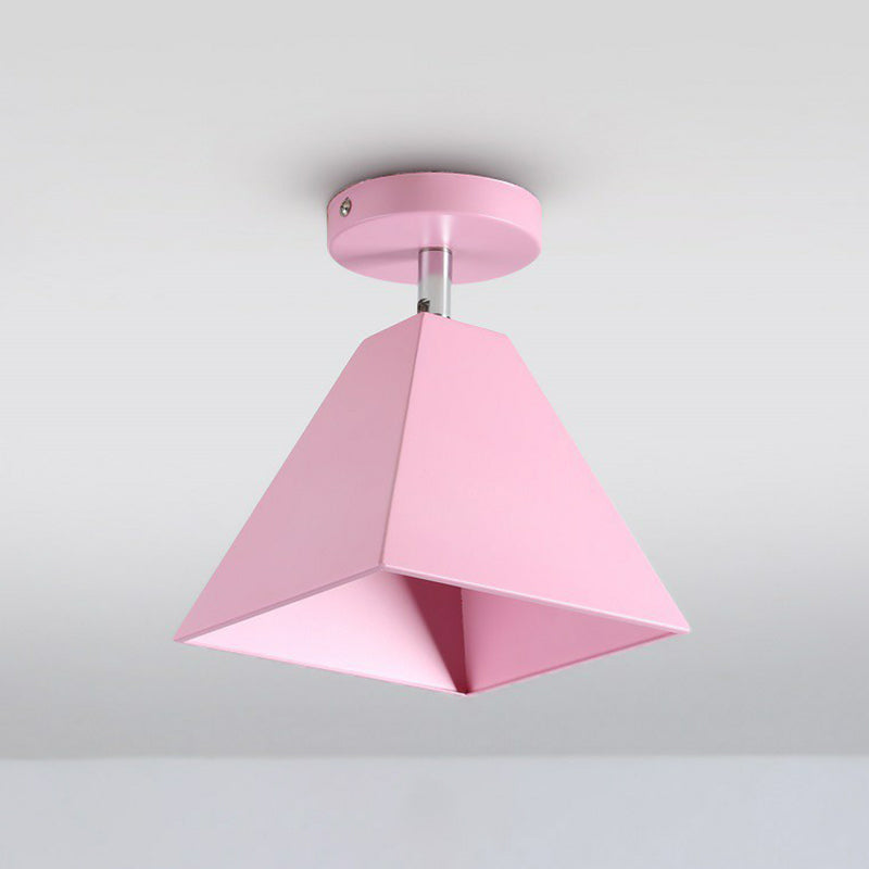 Luz montada en techo de pasillo de una sola bombilla metálica de montaje semi empotrado trapezoidal Simplicity