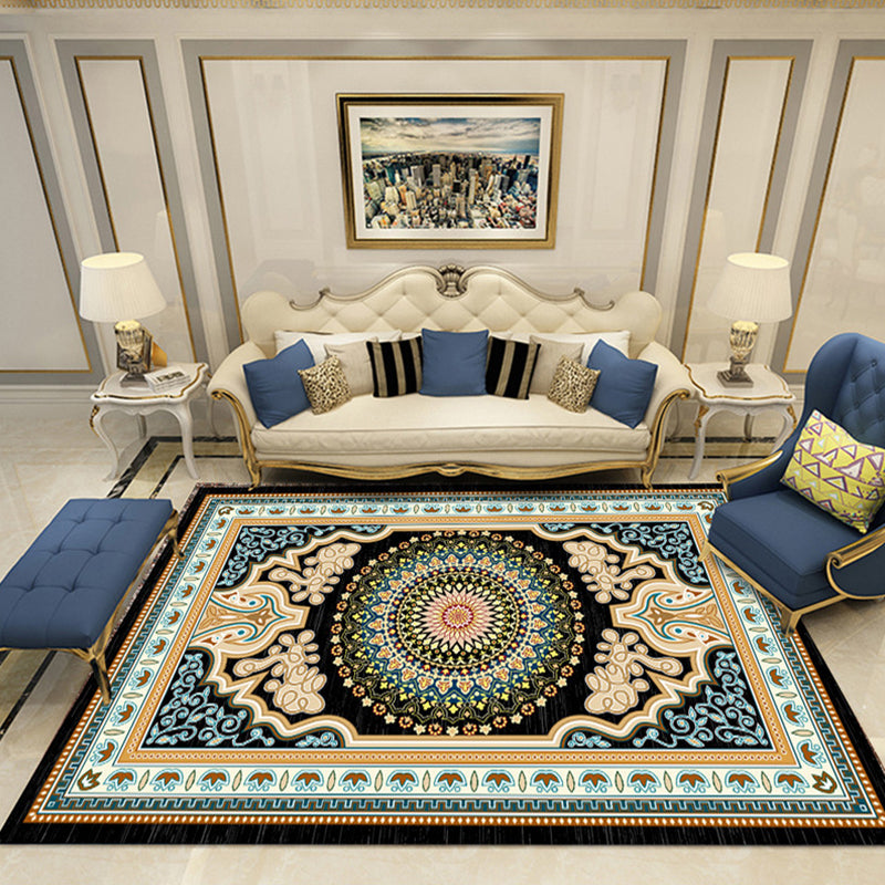 Nostalgia Chamber Area Rug Multi Colored Jacquard Carpet Synthetics Pet Friendly Anti-Slip Backing Machine Washable Rug