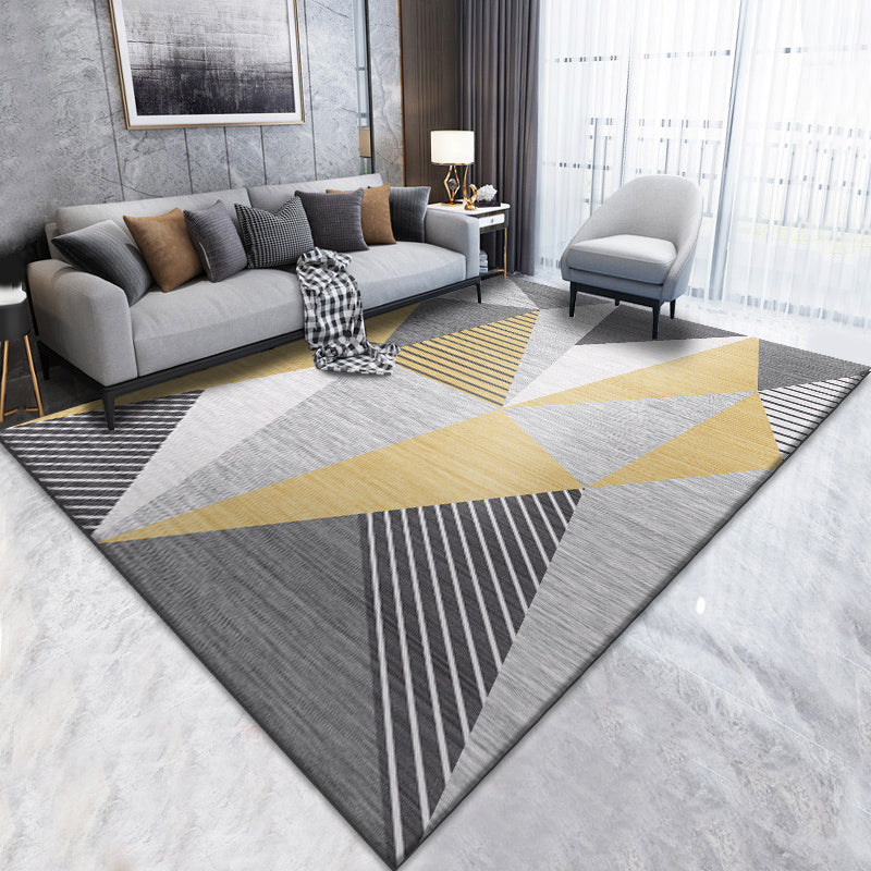 Neat 3D Effect Triangle Rug Multicolor Contemporary Carpet Polypropylene Machine Washable Pet Friendly Anti-Slip Rug for Home