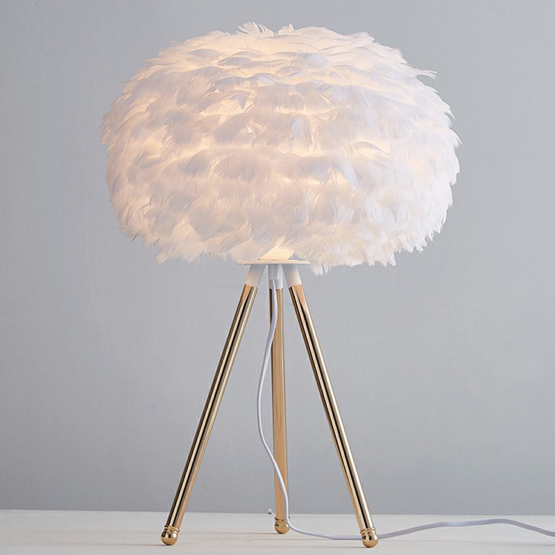 Feather Sphere Table Lighting Nordic 1 Head Nightstand Lamp with Metallic Tripod for Living Room