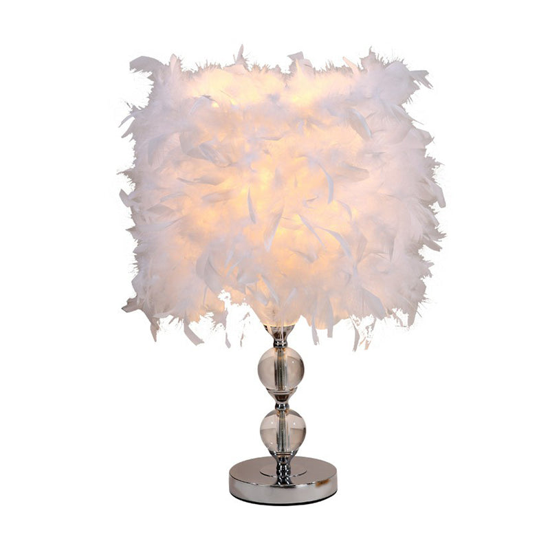 Cylindre Plume Nightstand lampe Arttics Single Nickel Table Éclairage pour chambre à coucher