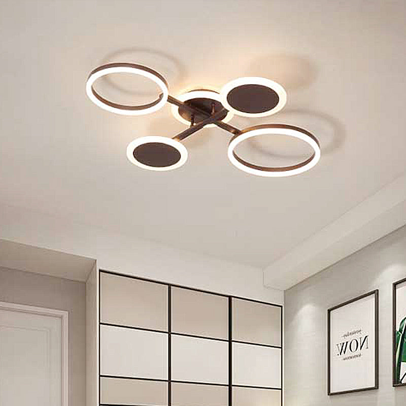 Lampada del soffitto postmoderno a 4/6 luci a filo caffè Sputnik Apparecchiatura a soffitto con tonalità acrilica in luce calda/bianca