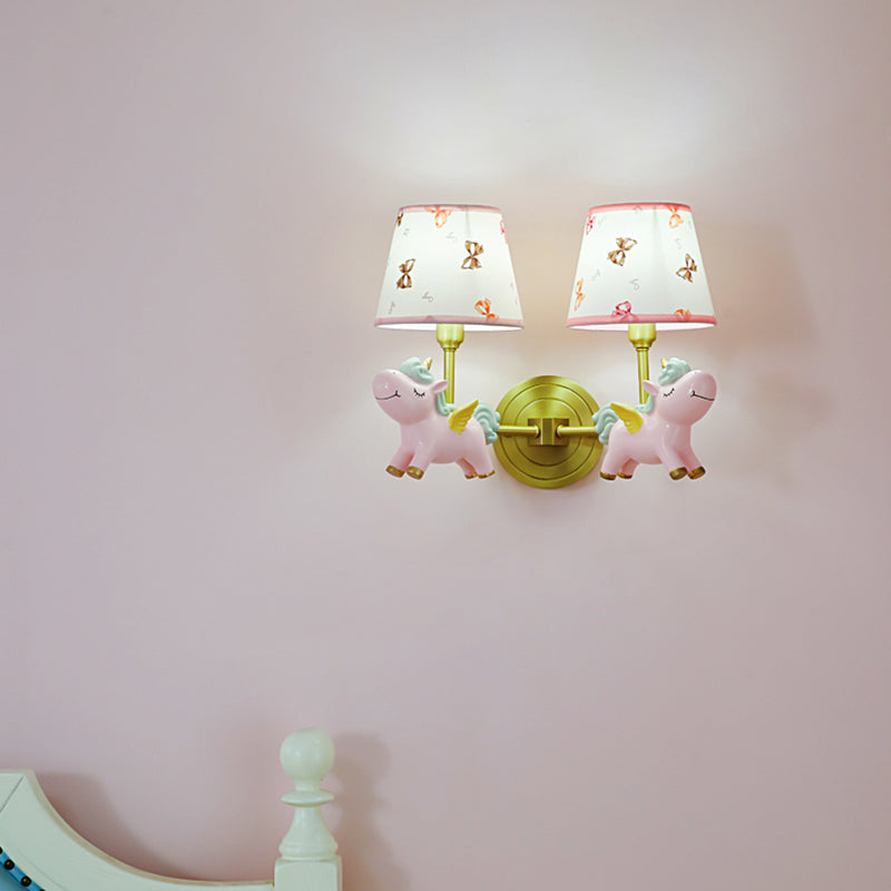 Stoffen met een patroon taps toelopende wandlamp Cartoon Wall Monted Lamp met decoratieve eenhoorn
