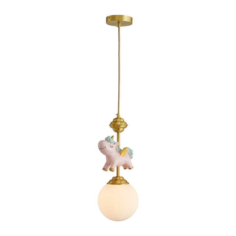 Cream Glass Globe Sospension Light Light Segret a 1 luci a 1 luci con un unicorno in resina