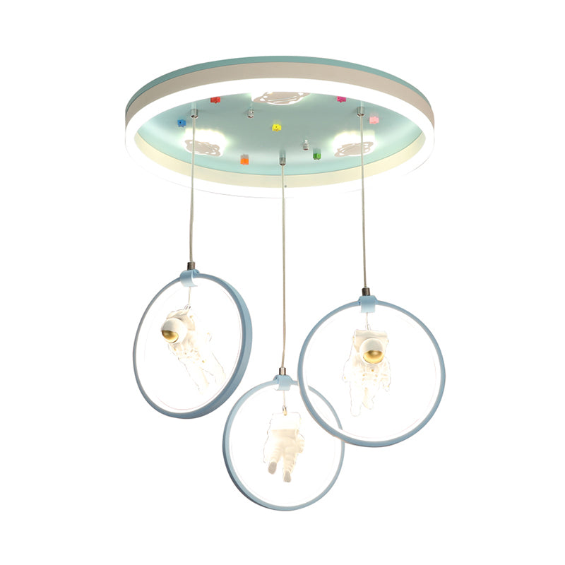 Luz metálica de techo múltiple en forma de anillo Estilo de niños de estilo verde LED LED LIFERTA con decoración de astronautas