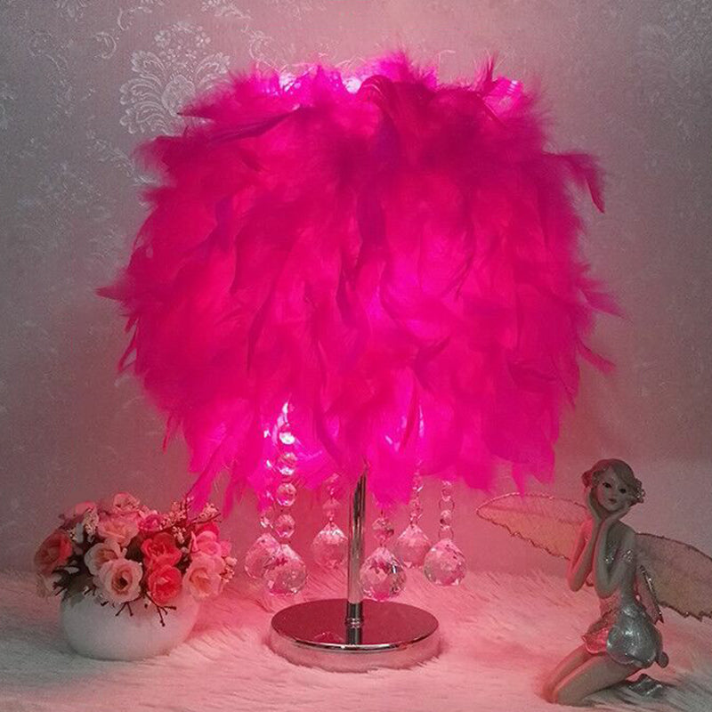 Lámpara de la mesita de noche cilíndrica Luz de mesa de dormitorio de plumas de estilo moderno con goteo de cristal