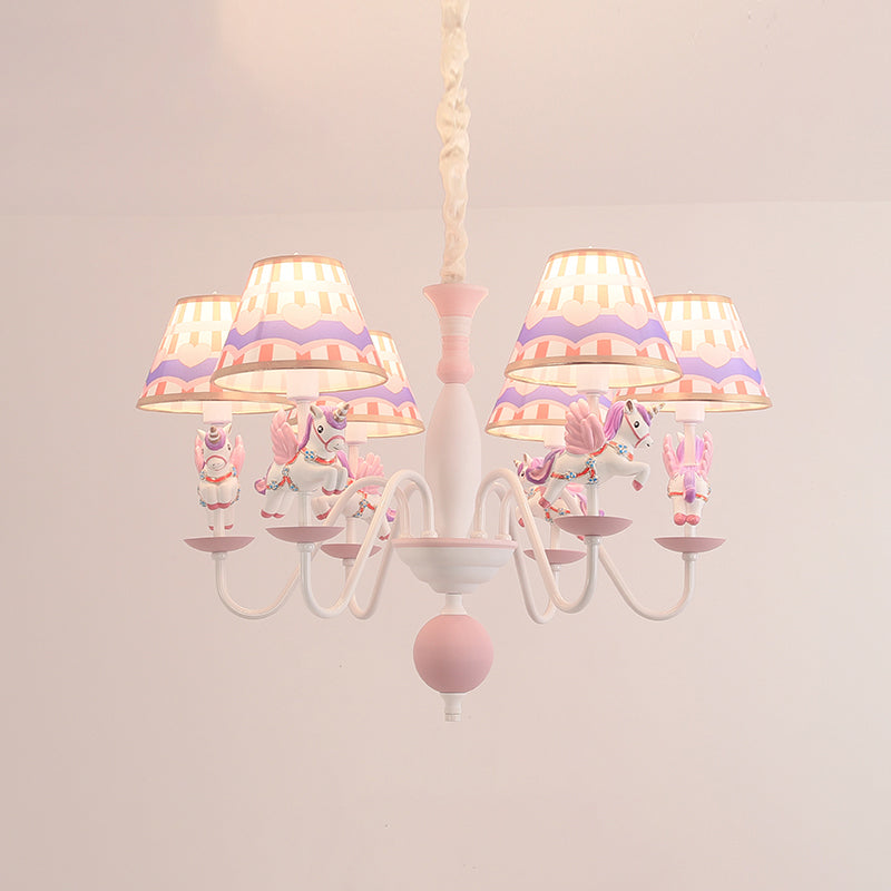 Dessin animé Flying Unicorn Chandelier Pendant Light Resin Nursery Light avec Empire Shade