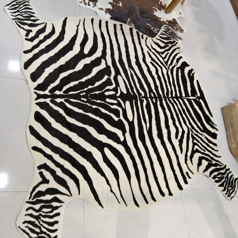 Casual Animal Skin Pattern Rug Multi-Colored Polyster Rug Non-Slip Pet Friendly Area Carpet for Living Room