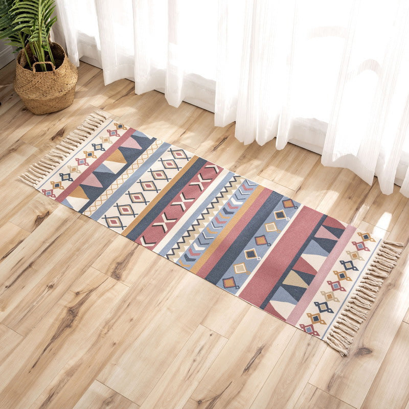 Nostalgia Tribal Pattern Rug Multi Colored Synthetics Area Rug Pet Friendly Easy Care Carpet with Fringe for Bedroom