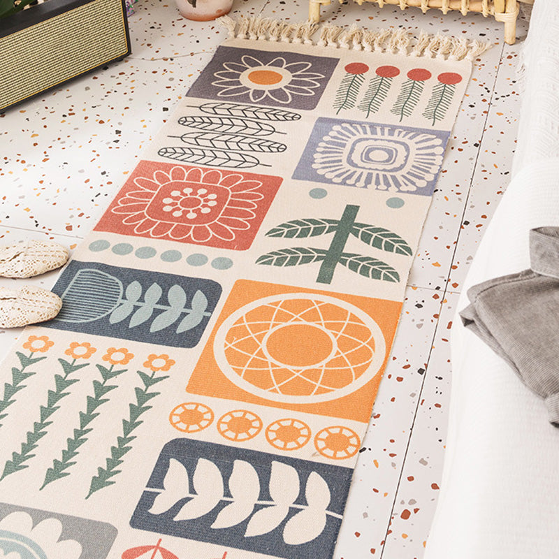 Nostalgia Tribal Pattern Rug Multi Colored Synthetics Area Rug Pet Friendly Easy Care Carpet with Fringe for Bedroom