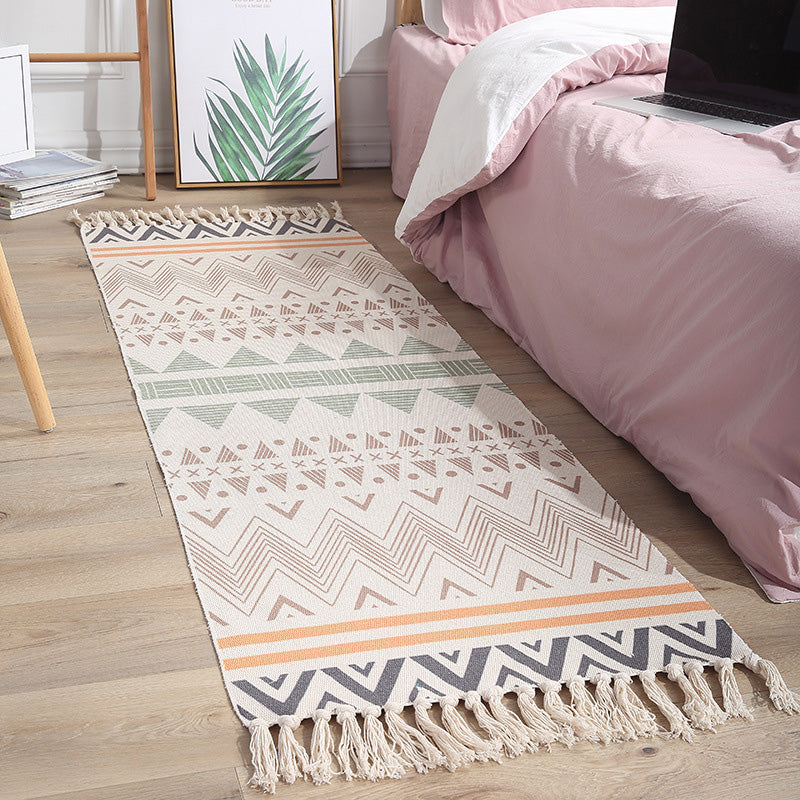 Americana Bedroom Rug Multi-Colored Geometric Print Area Rug Machine Washable Easy Care Carpet with Tassel