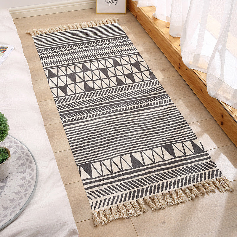 Americana Bedroom Rug Multi-Colored Geometric Print Area Rug Machine Washable Easy Care Carpet with Tassel