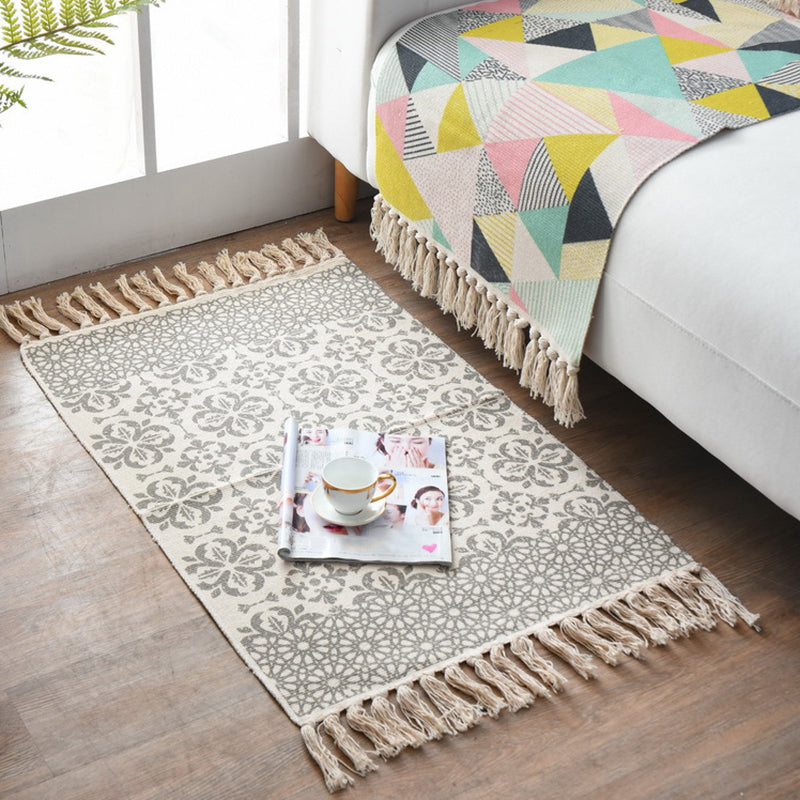 Western Bedroom Rug Multi-Colored Geometric Print Carpet Cotton Blend Machine Washable Easy Care Rug with Fringe