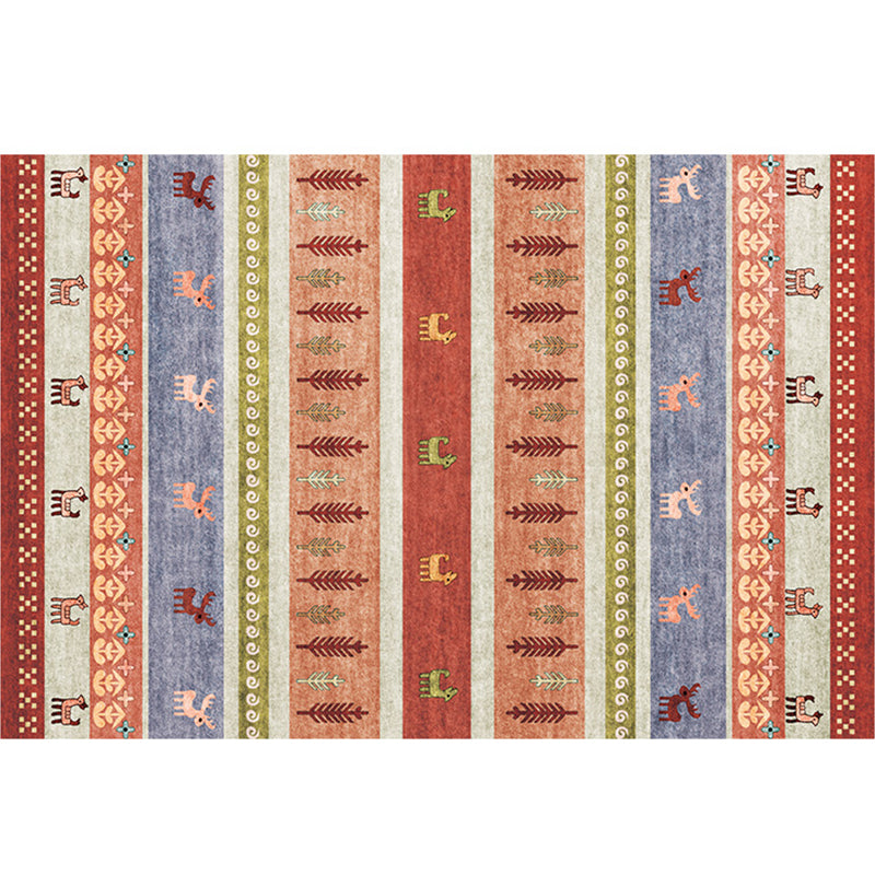 Tapis de synthèse multicolore de tapis de synthétique multicolore géo de géo.