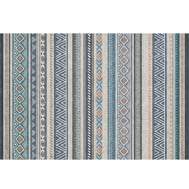 Tapis de synthèse multicolore de tapis de synthétique multicolore géo de géo.