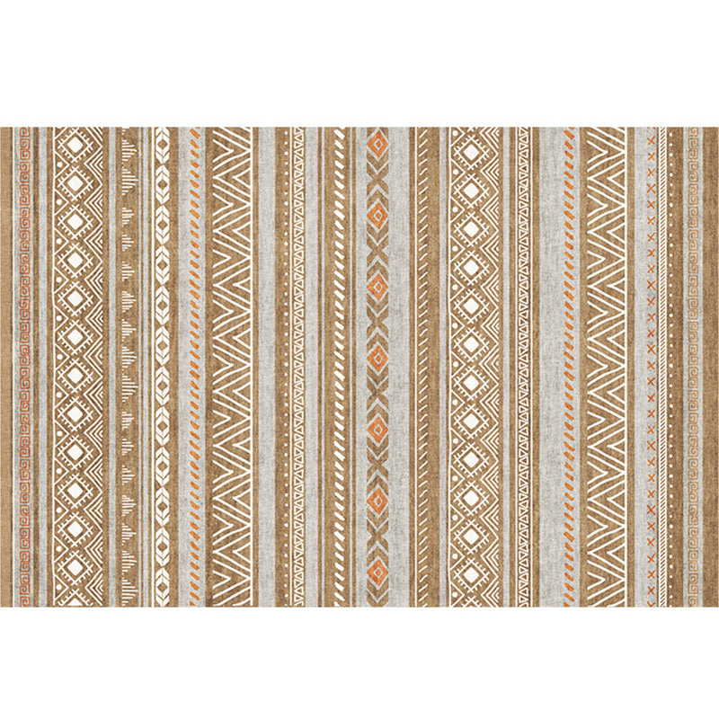 Tapis de synthèse multicolore de tapis de synthétique multicolore géo de géo.