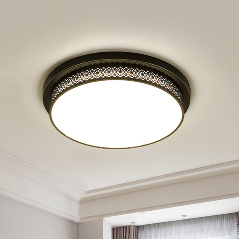 Black Round LED Flush Light Rustic Acrylique Living Room Flush Ceiling Light Fixture with Filigree