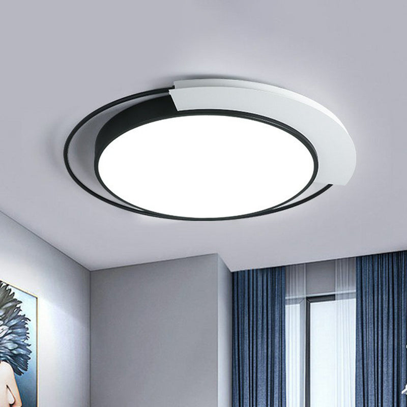 Nordic Circular Flush Mount Lighting Acrylic Living Room LED Flush Mount Fixture in Black and White
