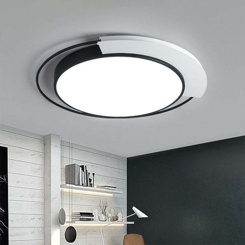 Nordic Circular Flush Mount Lighting Acrylic Living Room LED Flush Mount Fixture in Black and White