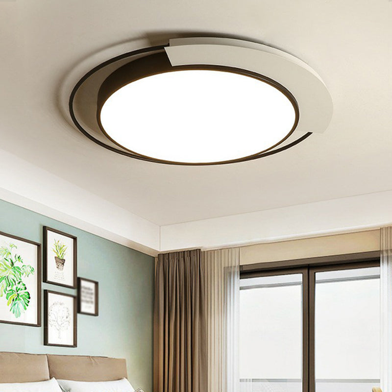 Nordic Circular Flush Mount Lighting Acrylic Living Room LED Flush Mount Fixture in Black and White