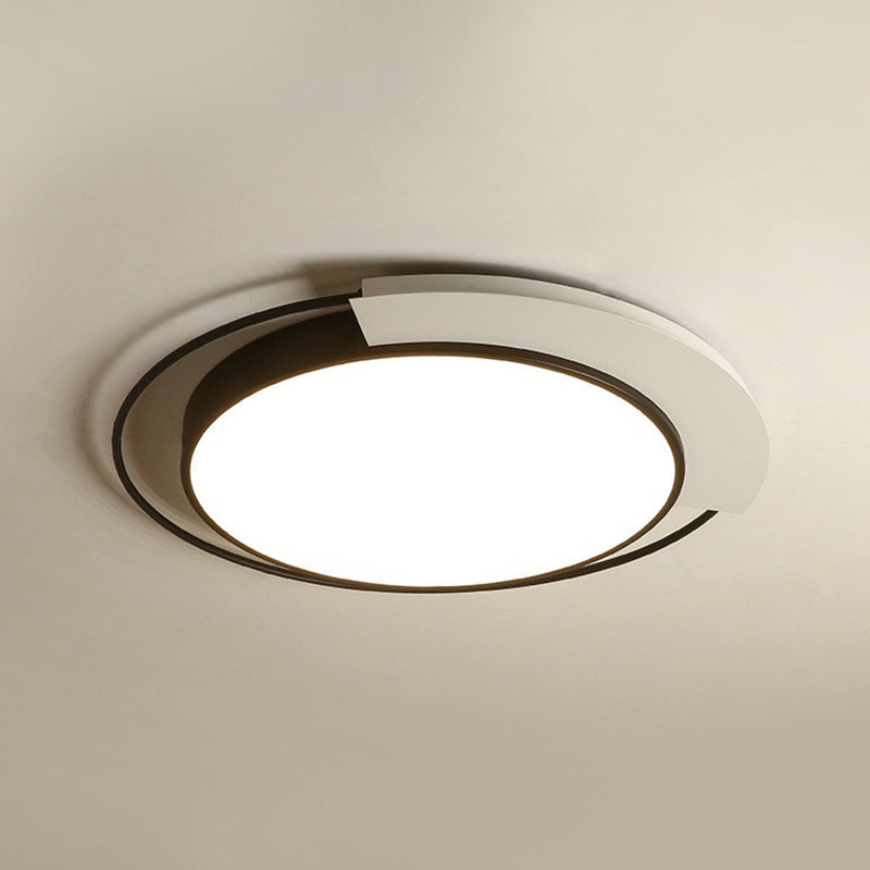 Nordic Circular Flush Mount Lighting Acrylic Living Room LED Flush Mount Fixture in Black and White