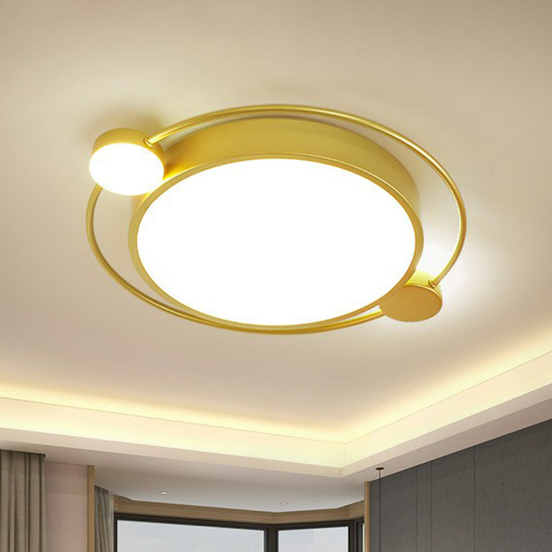 Ronde Shade Bedroom LED Flush Mount Acrylique Modern Flushmount Ceiling Light in Gold
