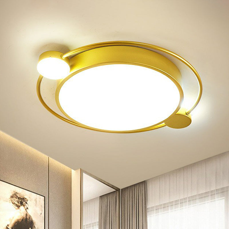 Ronde Shade Bedroom LED Flush Mount Acrylique Modern Flushmount Ceiling Light in Gold