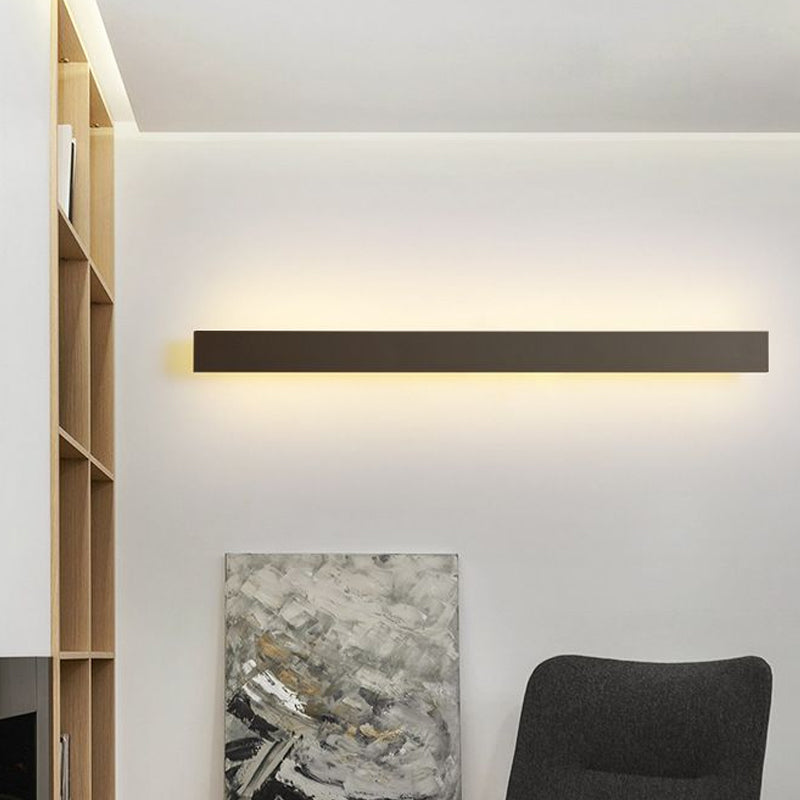 Aluminium lineair gevormde LED -muurverlichting Hedendaagse zwarte sconce verlichtingsarmatuur voor woonkamer