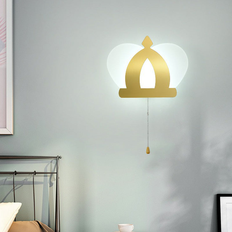Crown Acrylic Wall Sconce Lamp Modern Style Gold LED Wall Lighting Fixture with Pull Chain for Bedroom