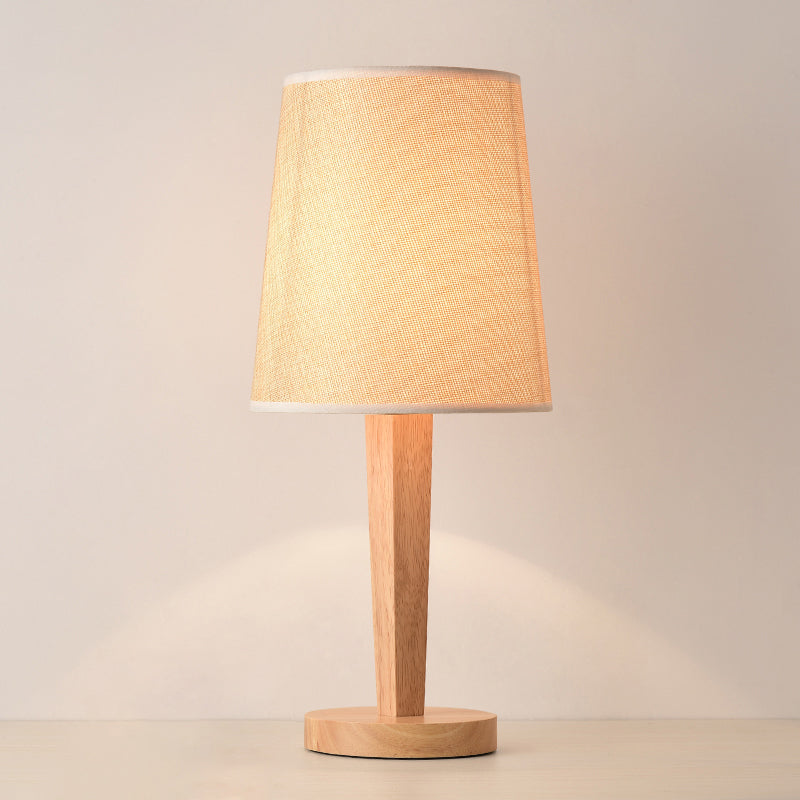 Lampe de table en tissu géométrique de style moderne simple de nuit blanche Lumière avec base en bois