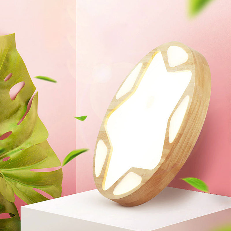 Contemporary Star Flush Ceiling Light Wood Kids Bedroom LED Flush Mount Lighting Fixture