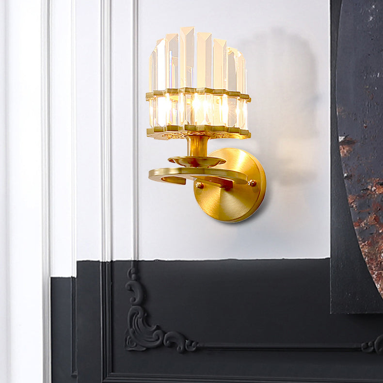 Clear Crystal Prism Wall Lighting Fixture Contemporary 1 Light Wall Lamp with Round Backplate in Brass