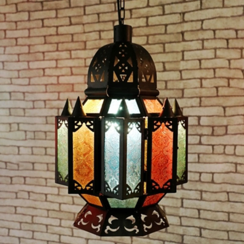 Accensione del soffitto metallico a forma di bulba a bulba singola a forma di casa retrò in nero per il ristorante