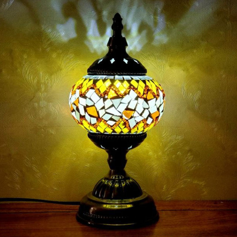 Turkish Oblate Nachttischlampe Single-Bulb-Glasschifftischleuchte für das Restaurant