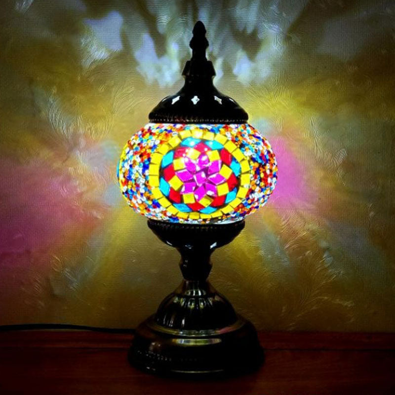 Turkish Oblate Nachttischlampe Single-Bulb-Glasschifftischleuchte für das Restaurant