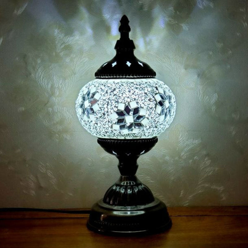 Turkish Oblate Nachttischlampe Single-Bulb-Glasschifftischleuchte für das Restaurant