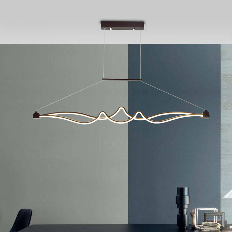 Illuminazione a sospensione con l'isola contorta sala da pranzo metallica contemporanea Luce a soffitto a LED