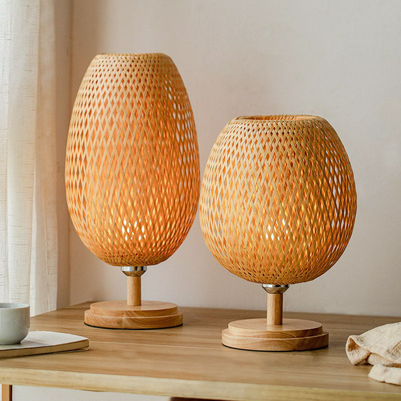 Lampada da tavolo simile a un bicchiere di bambù Stile Nordico 1 comodino lampadina in legno per camera da letto