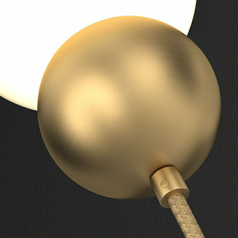 Lampada a parete a forma di sfera semplicità vetro latte 1 testa con cavo sospeso con cavo sospeso