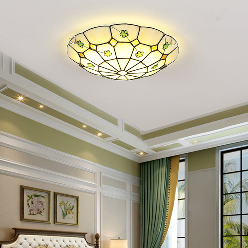 Luminaire de plafond encastré classique en verre Tiffany à motifs de grille