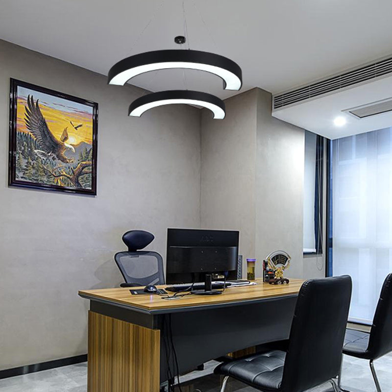 Kurve Acryl -LED Hängende Beleuchtung moderne Kronleuchterleuchte für Gymnasium