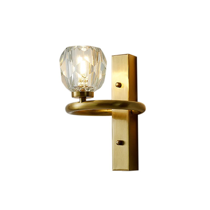 1 Light Dining Room Salle Mur Gince Lighting Contemporary Brass Wall Mount Lightture avec une nuance de cristal global