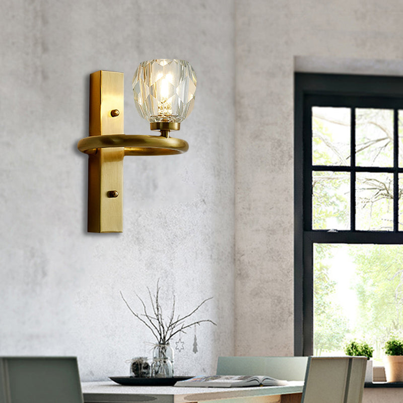 1 Light Dining Room Salle Mur Gince Lighting Contemporary Brass Wall Mount Lightture avec une nuance de cristal global