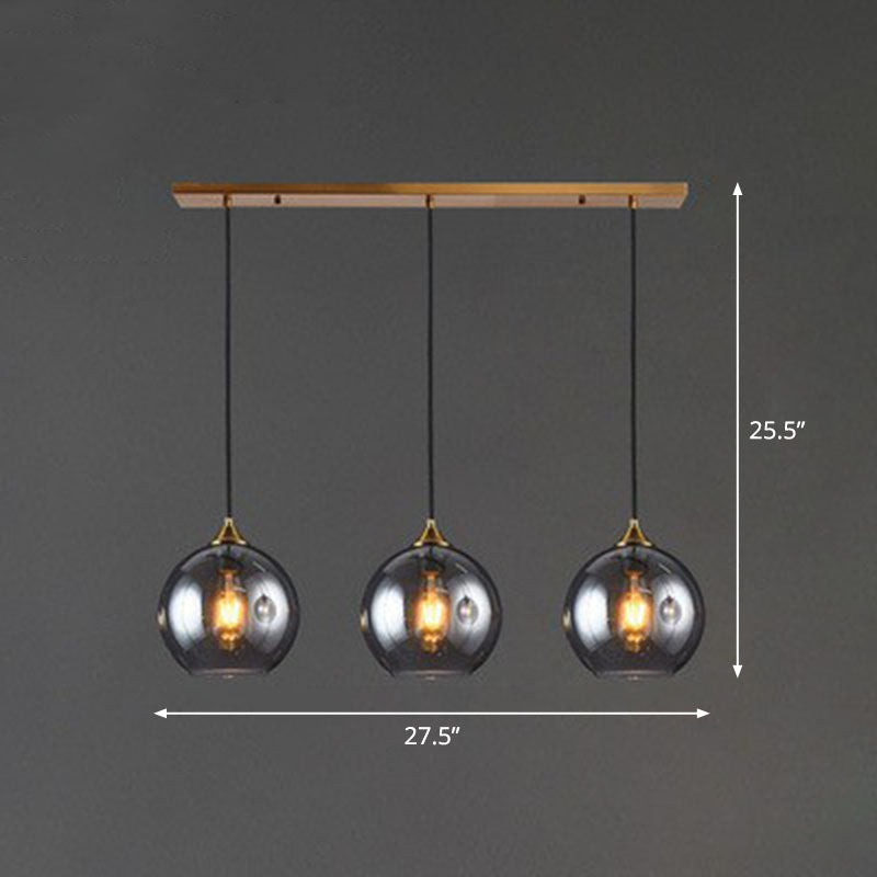 Postmoderne 3-Licht-Anhänger Antiquled Messing Globe Multiple Hanging Lamp mit Glasschatten